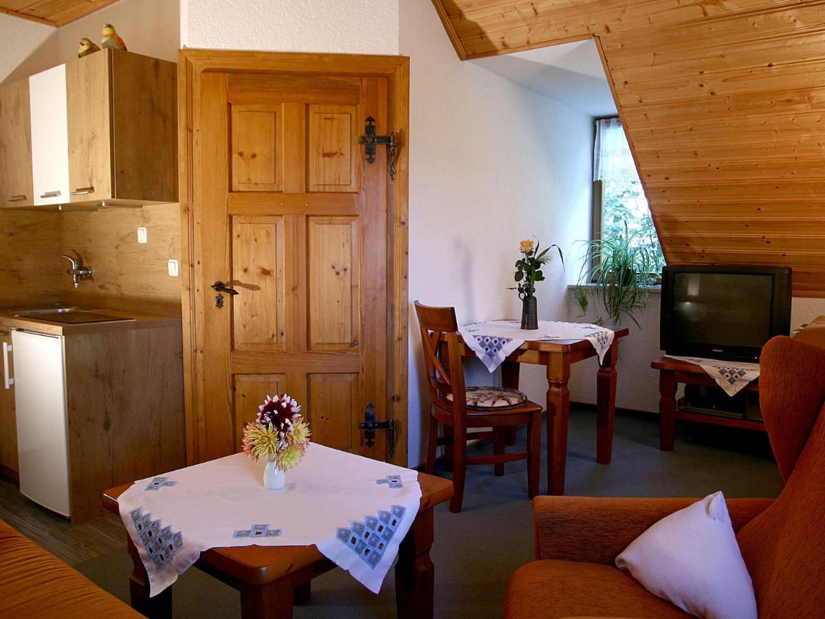 Ferienhof "Alte Foersterei" Knau Extérieur photo