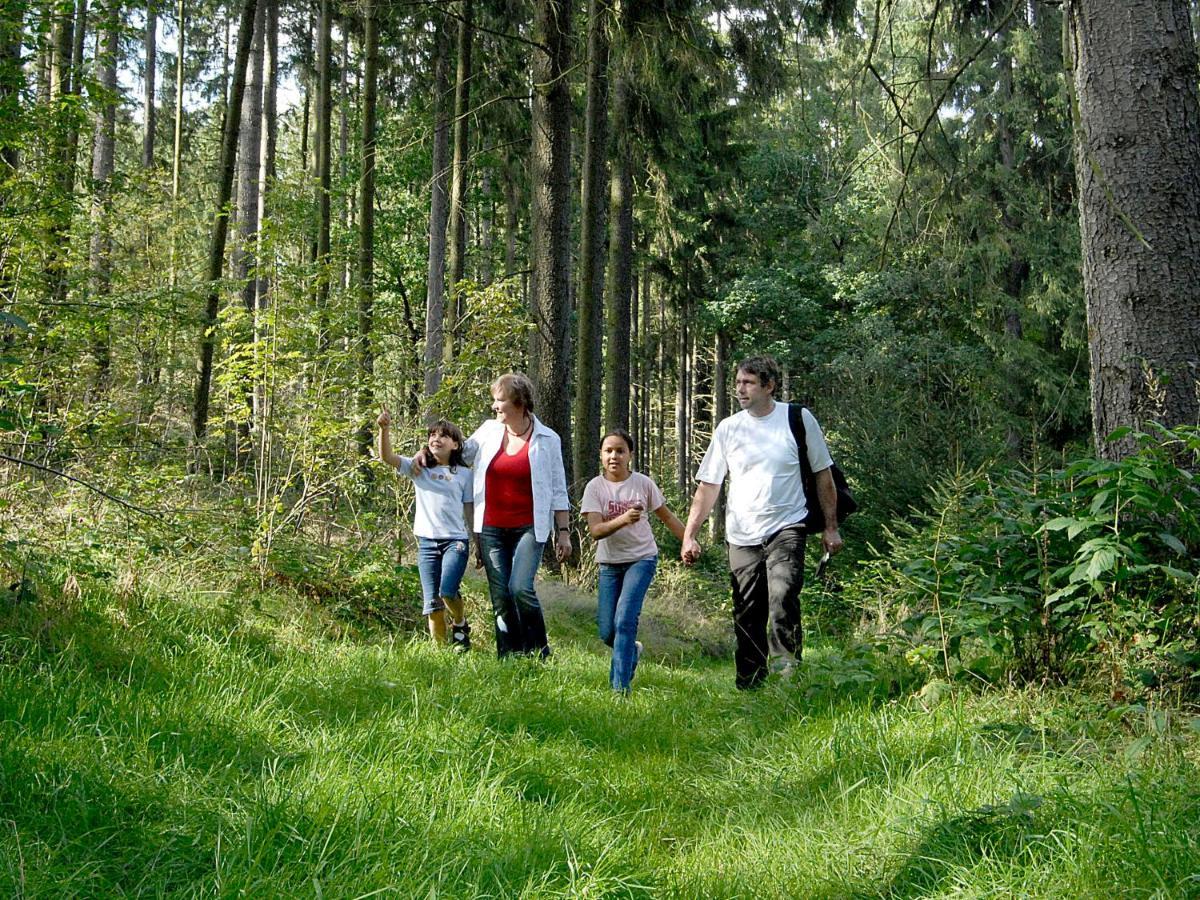 Ferienhof "Alte Foersterei" Knau Extérieur photo